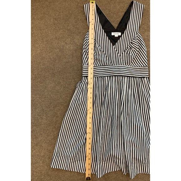 Calvin Klein Dress Womens 2 Sleeveless Fit & Flare Silk V-Neck Black Striped - Picture 4 of 8
